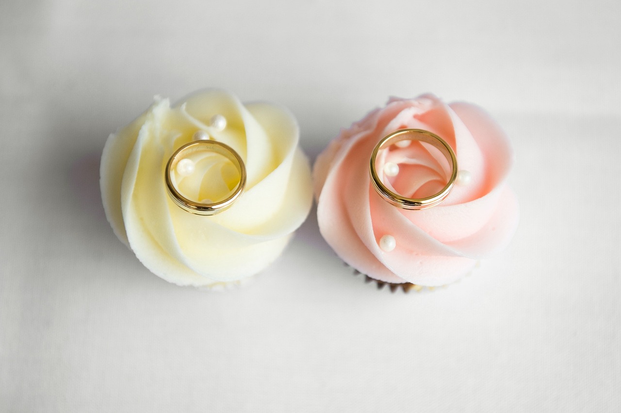 Vestuviniai žiedai: patarimai, kaip atrasti tobulus žiedus